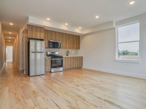 88 Bergen Ave 2, Jersey City NJ 07305