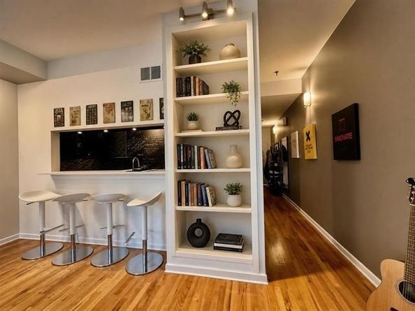 227 Christopher Columbus Dr 113b, Jersey City NJ 07302