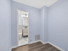 10 Huron Ave 8J, Jersey City NJ 07306