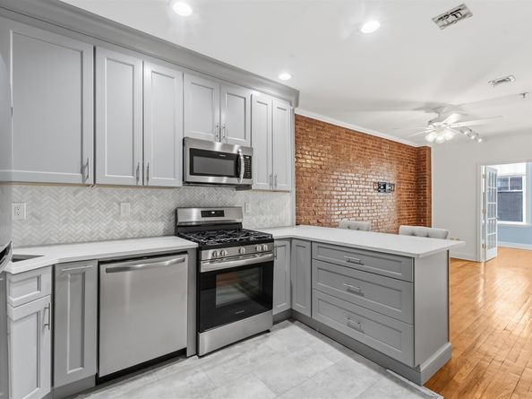 919 Park Ave 3R, Hoboken NJ 07030