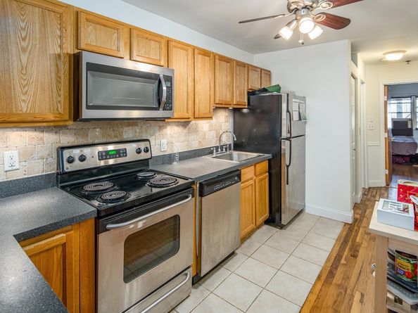 342 4th St 3, Jersey City NJ 07302