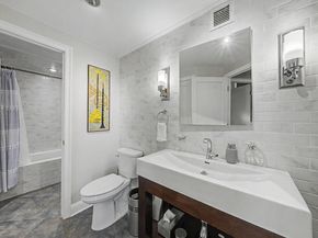 1015 Harmon Cove Tower, Secaucus NJ 07094