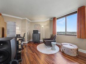1015 Harmon Cove Tower, Secaucus NJ 07094