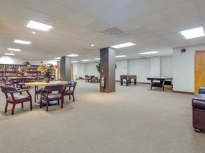 1015 Harmon Cove Tower, Secaucus NJ 07094