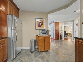 1015 Harmon Cove Tower, Secaucus NJ 07094