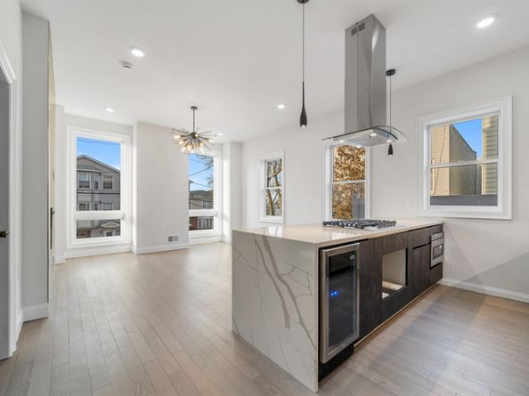 272 Terrace Ave 1, Jersey City NJ 07307