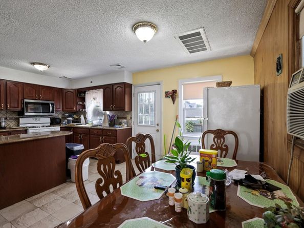 1703 81st St, North Bergen NJ 07047