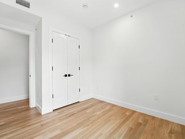 28 Beacon Ave 3, Jersey City NJ 07306