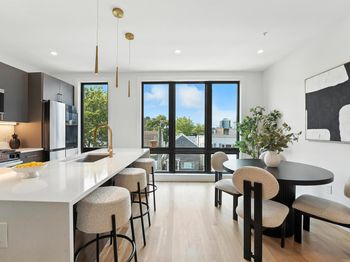 28 Beacon Ave