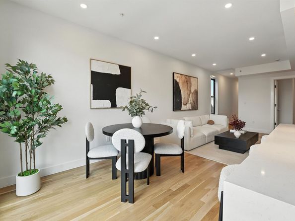 28 Beacon Ave 3, Jersey City NJ 07306