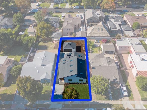 529 N Griffith Park Drive, Burbank CA 91506