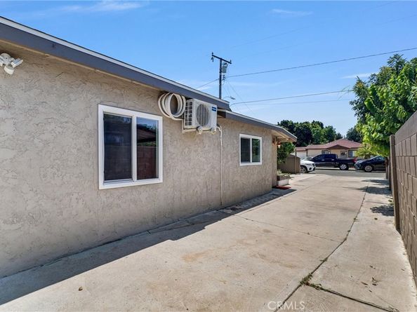 2513 W Occidental Street, Santa Ana CA 92704