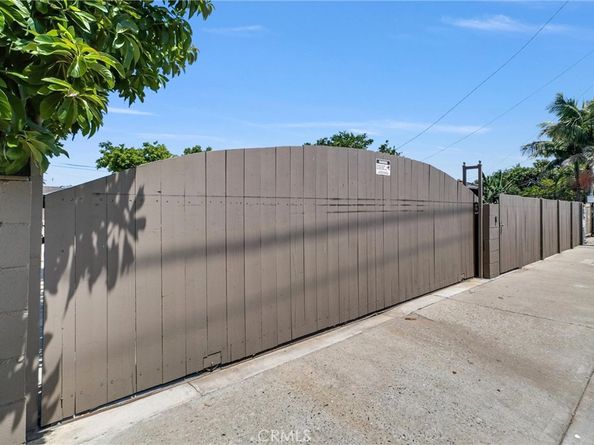 2513 W Occidental Street, Santa Ana CA 92704