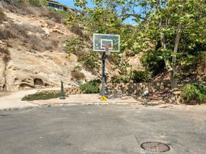 2072 Hidden Valley Canyon Road, Laguna Beach CA 92651