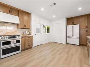 11333 Montana Avenue, Los Angeles CA 90049