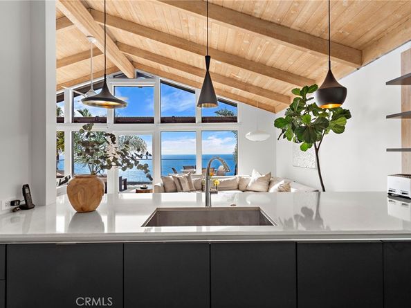 420 Alta Vista Way, Laguna Beach CA 92651
