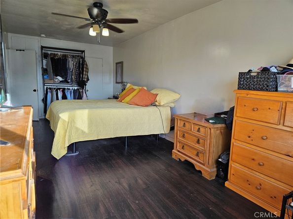 11825 Menlo Avenue, Hawthorne CA 90250