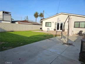 11825 Menlo Avenue, Hawthorne CA 90250