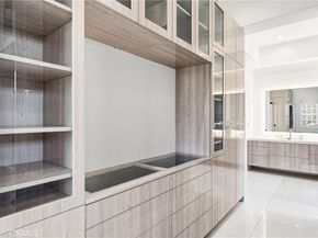 381 S Henning Way, Anaheim CA 92807