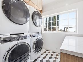 381 S Henning Way, Anaheim CA 92807