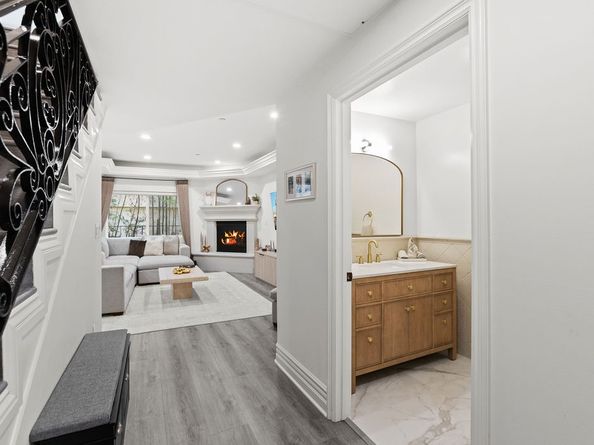 820 S Bedford 105, Los Angeles CA 90035