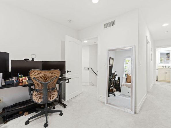 820 S Bedford 105, Los Angeles CA 90035