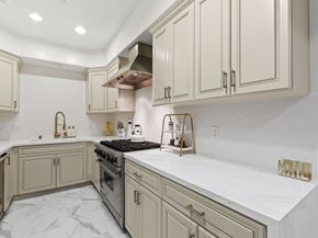 820 S Bedford 105, Los Angeles CA 90035