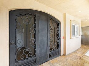 820 S Bedford 105, Los Angeles CA 90035