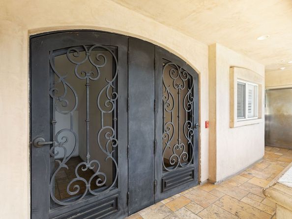 820 S Bedford 105, Los Angeles CA 90035