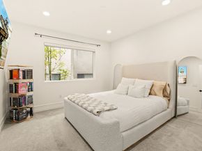 820 S Bedford 105, Los Angeles CA 90035