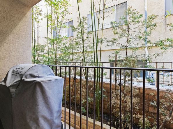 820 S Bedford 105, Los Angeles CA 90035