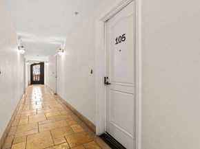 820 S Bedford 105, Los Angeles CA 90035