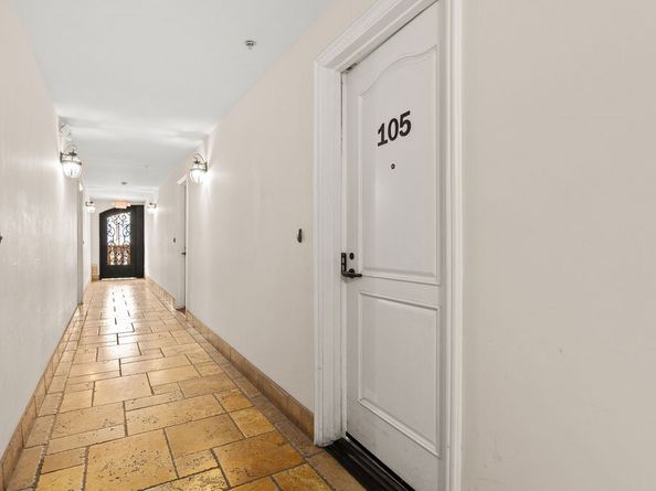 820 S Bedford 105, Los Angeles CA 90035