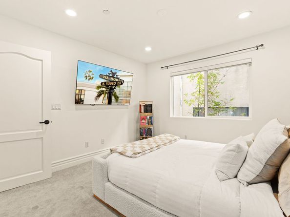 820 S Bedford 105, Los Angeles CA 90035