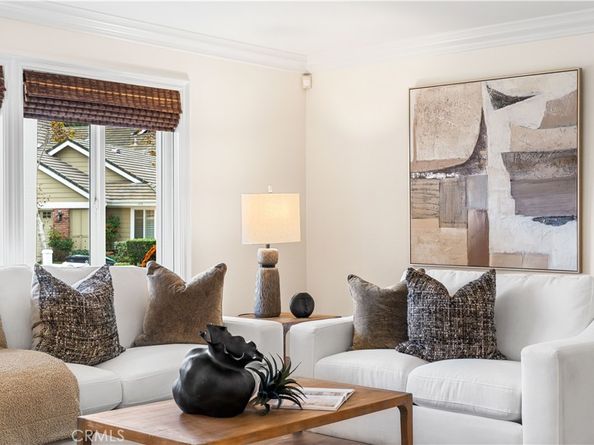 698 S Gentry, Anaheim Hills CA 92807