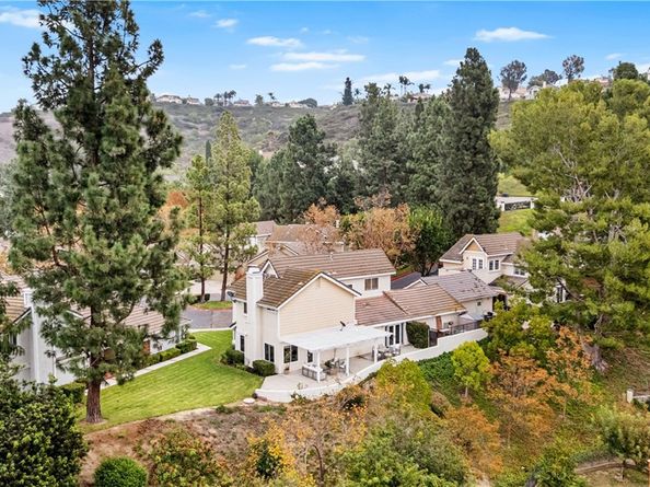 698 S Gentry, Anaheim Hills CA 92807