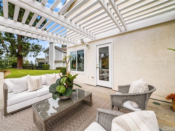 698 S Gentry, Anaheim Hills CA 92807