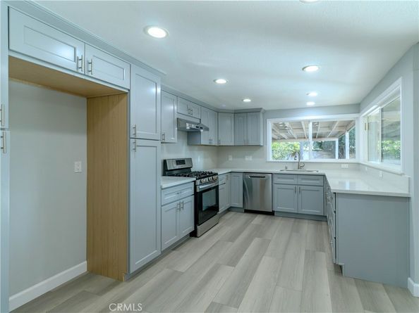 518 W Alpine, Santa Ana CA 92707