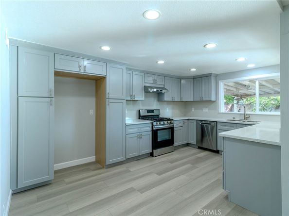 518 W Alpine, Santa Ana CA 92707