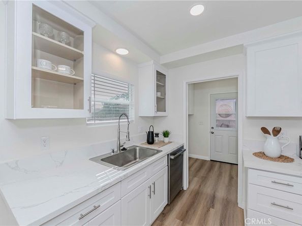 1325 E Romneya, Anaheim CA 92805