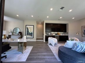 195 Stellar, Irvine CA 92618