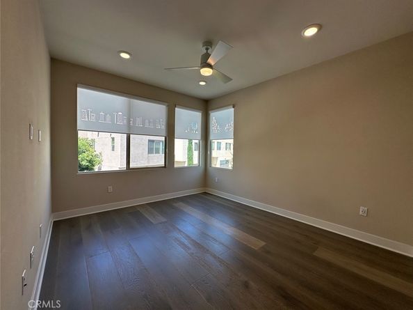 195 Stellar, Irvine CA 92618