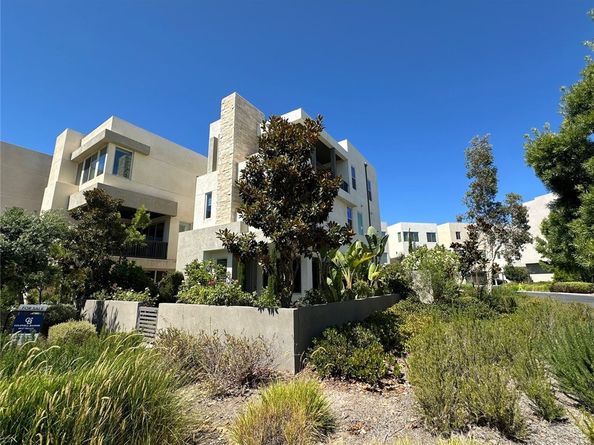 195 Stellar, Irvine CA 92618