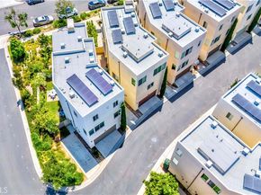 195 Stellar, Irvine CA 92618