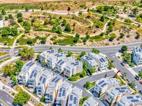 195 Stellar, Irvine CA 92618