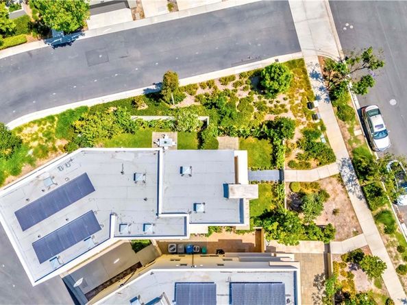 195 Stellar, Irvine CA 92618