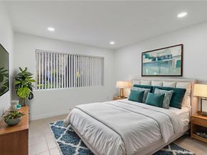 1044 Cabrillo Park B, Santa Ana CA 92701