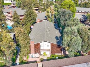 1044 Cabrillo Park B, Santa Ana CA 92701