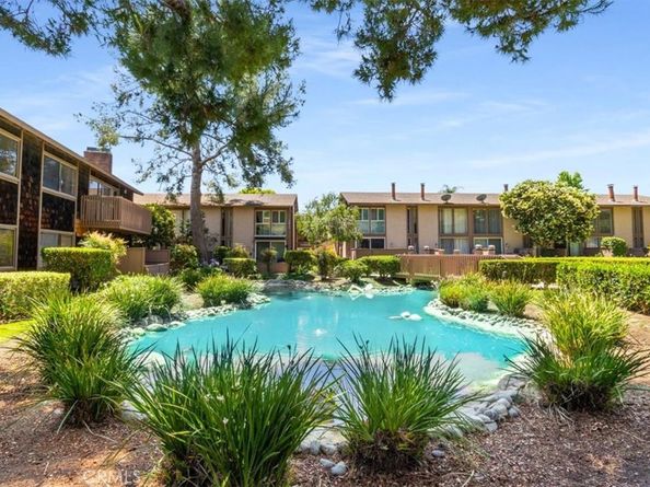 1044 Cabrillo Park B, Santa Ana CA 92701