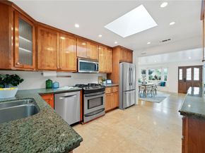 2038 San Vicente Avenue, Long Beach CA 90815